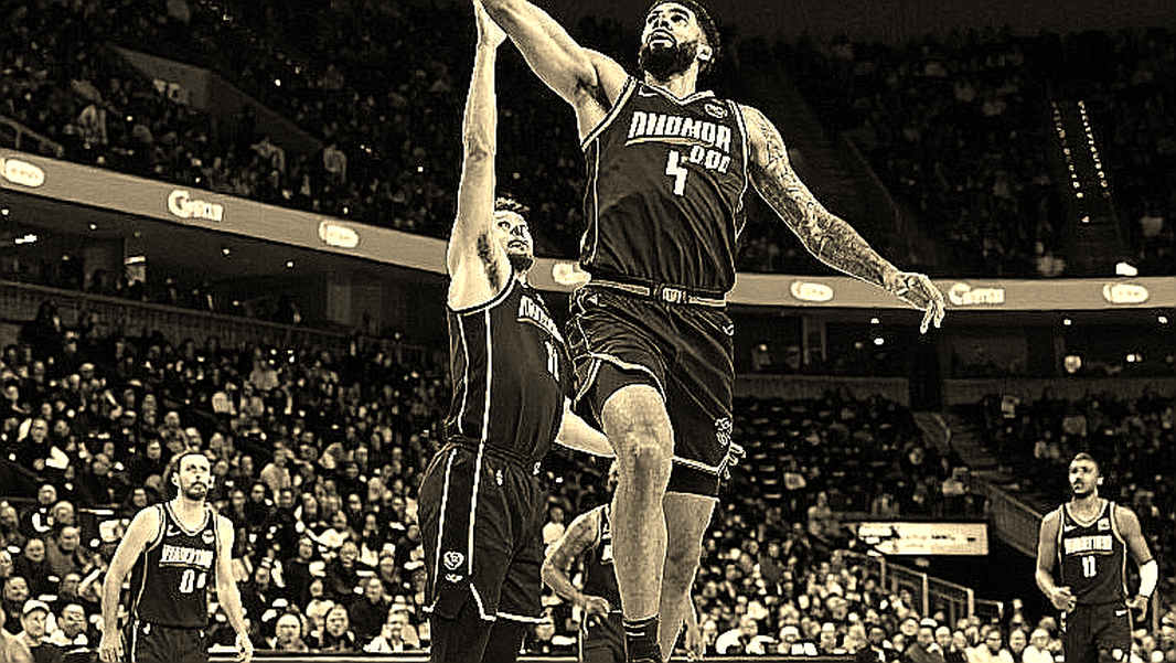 Clippers mất Max Strus bốn tuần: bài toán khoảng trống không gian trước ngày khai mạc